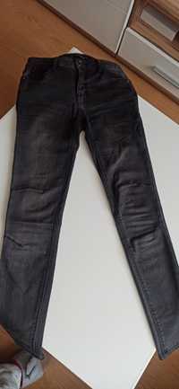 Spodnie jeans Reserved push up rozmiar 34