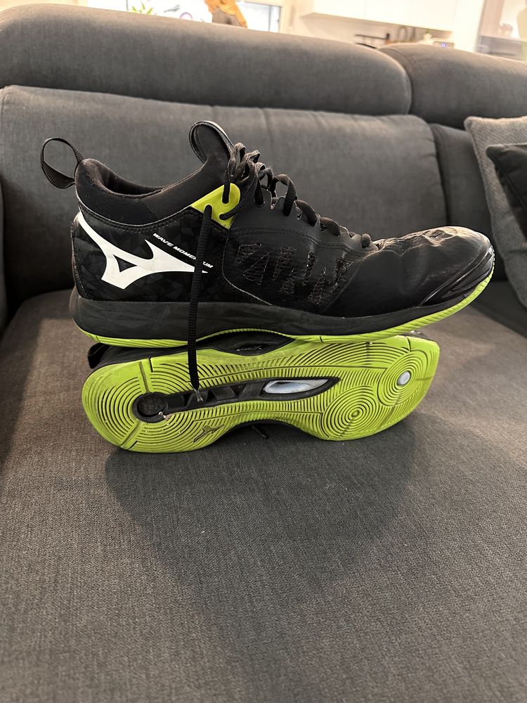 Mizuno Wave Momentum - Tam 45