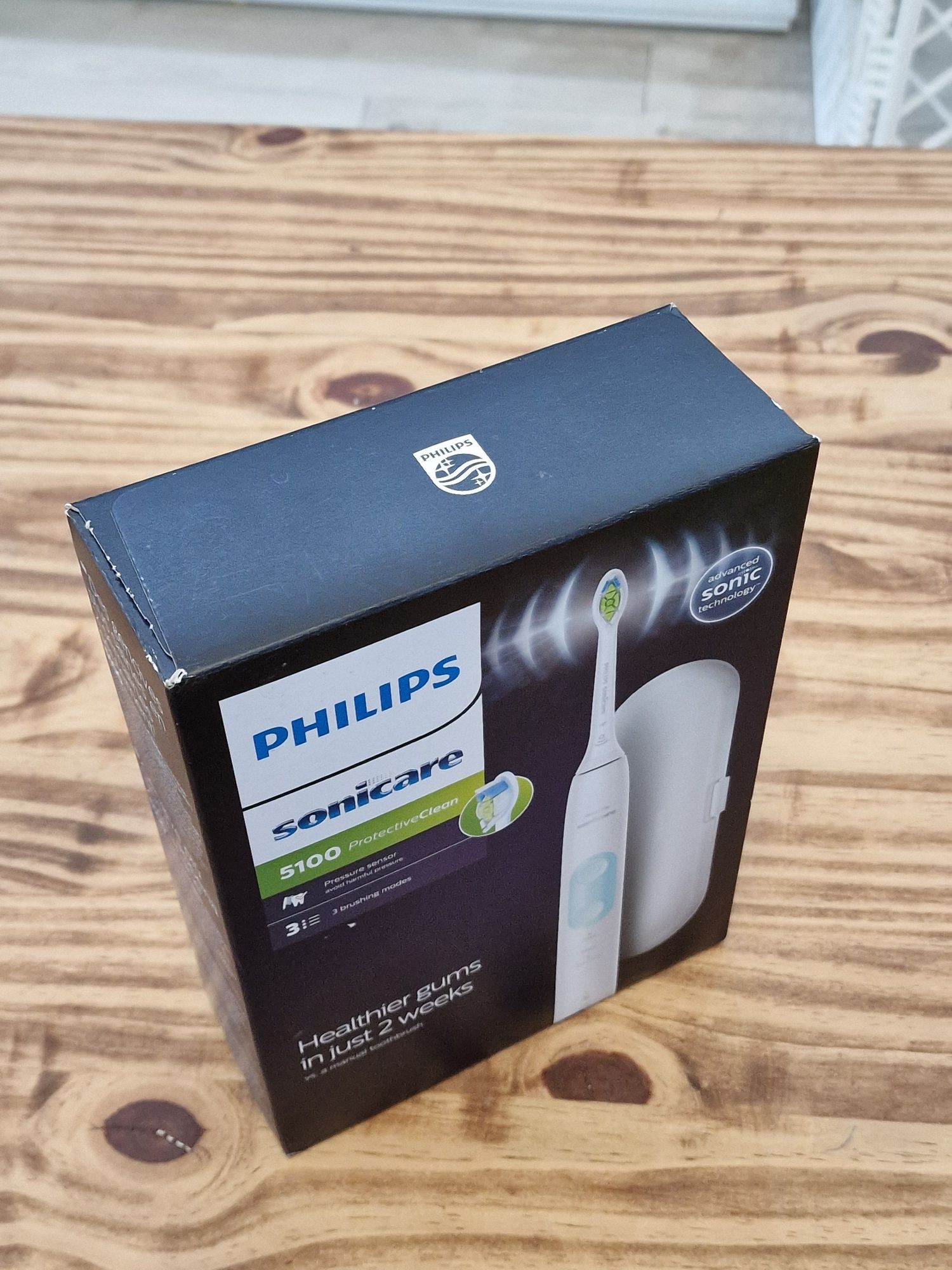 Nowa szczoteczka soniczna Philips Sonicare model 5100