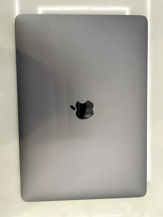 MacBook Pro 2017 13,3 / i5 / 16GB / 256GB / Gwiezdna szarość /Warszawa