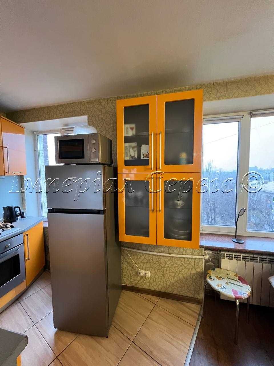 Продам 3 кімнатну квартиру у центрі міста по вулиці Запорізька