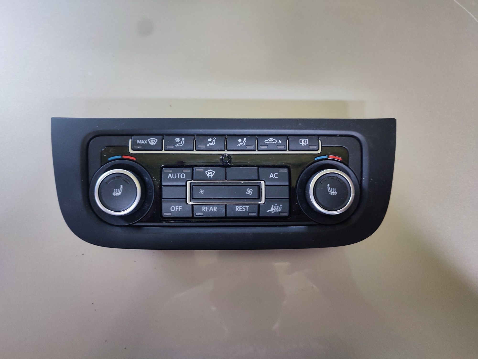 Panel klimatyzacji nawiewu VW golf VI Passat b6 B7 Tiguan Sharan
