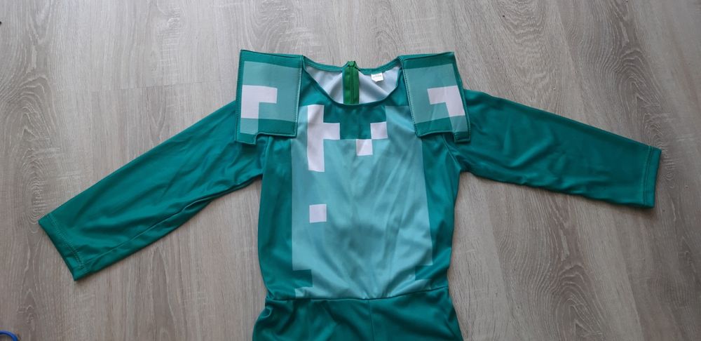 Stroj minecrafta 140-146  wysyłka 1 zł!