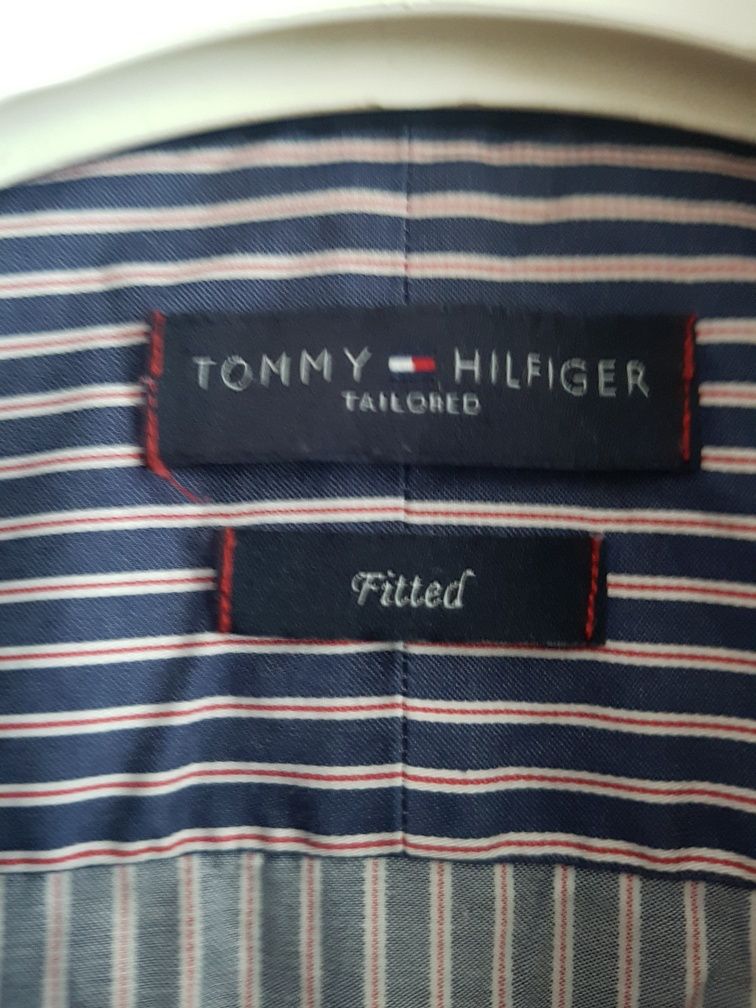Tommy Hilfiger roz 42, 16 1/2