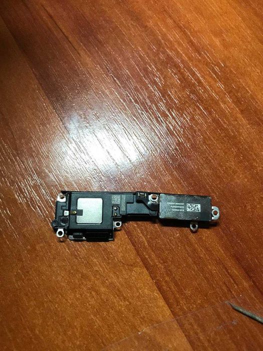 Нижній динамік/Taptic Engine iPhone 15 Pro Оригинал