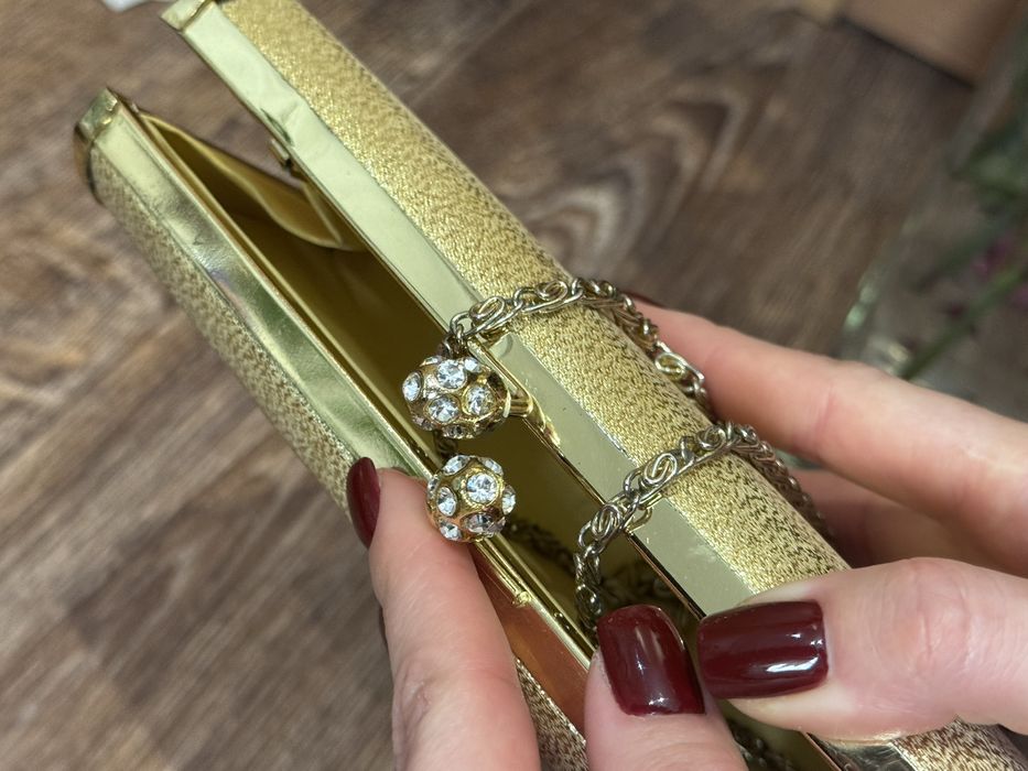 Золоті туфлі лодочки розмір 39, клач в подарунок