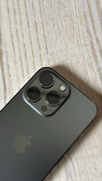 iPhone 13 Pro 256 GB Grafitowy stan BDB bateria 83%