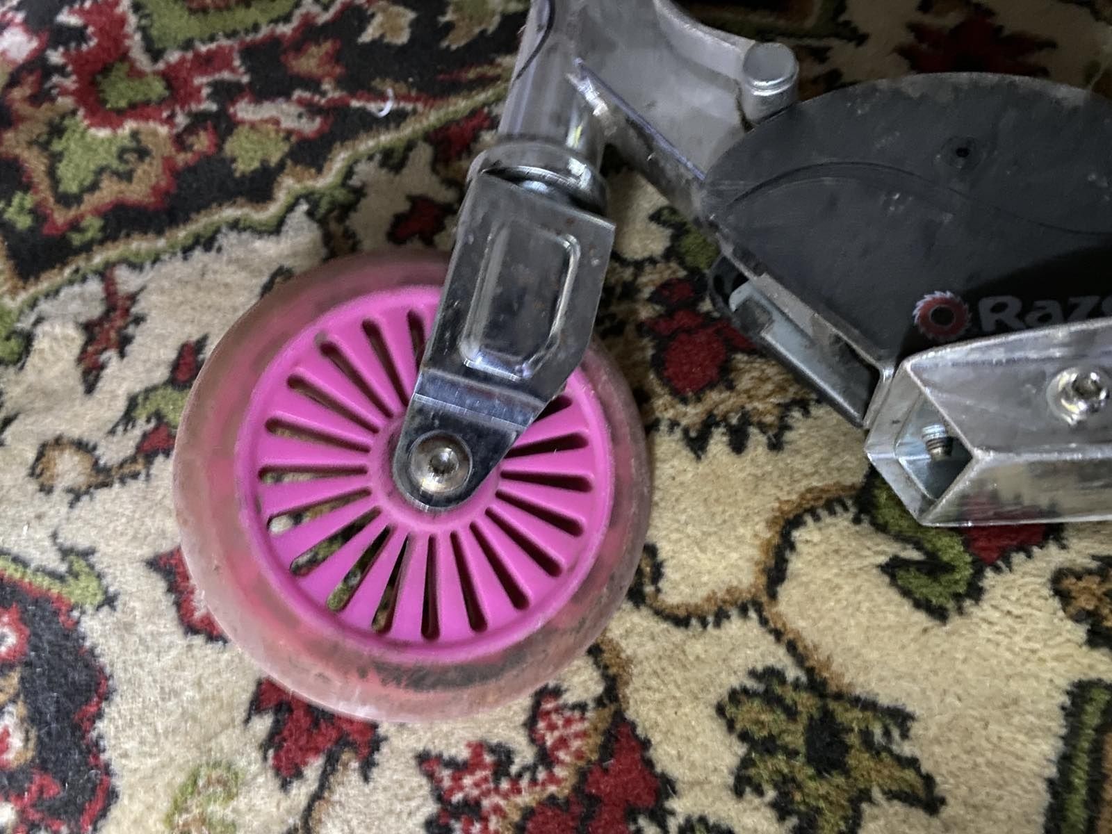 RAZOR A-125 Gs cert
