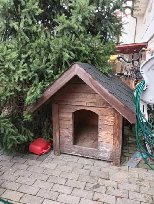Drewniana buda dla psa ręcznie robiona ocieplona z otwieranym dachem