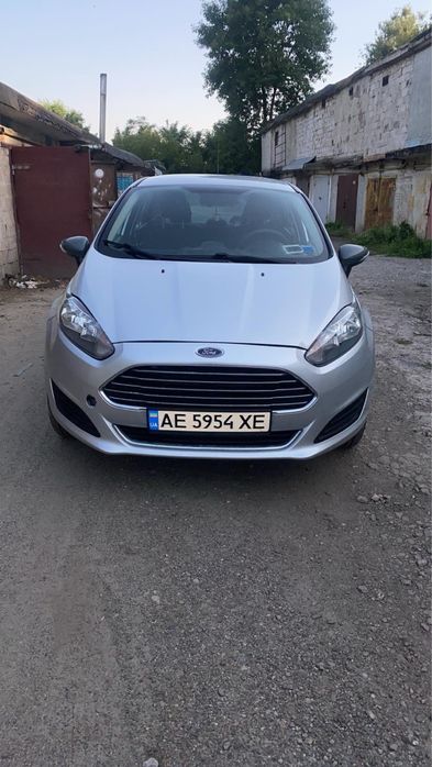 Ford fiesta mk7 1.6л 2016