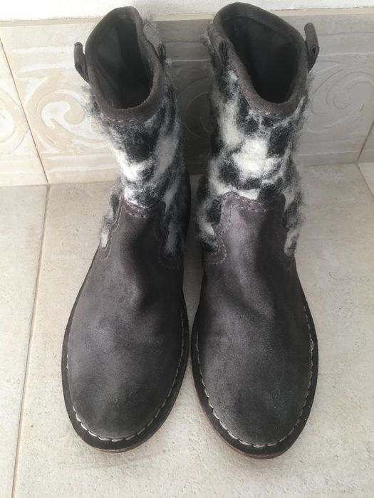 Ботильойни жіночі нат. замш Clarks (В’єтнам) р. 24 (37 – 37,5)
