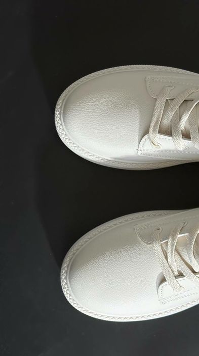 Взуття демісезонні . Якість супер. Ціна знижена!!!