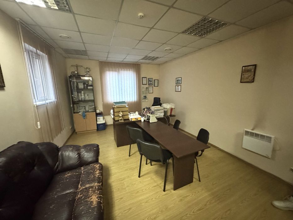 Торгово-офісне Центральний ринок/АТБ