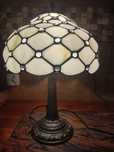 Piękna lampa stołowa szkło witrażowe, styl Tiffany