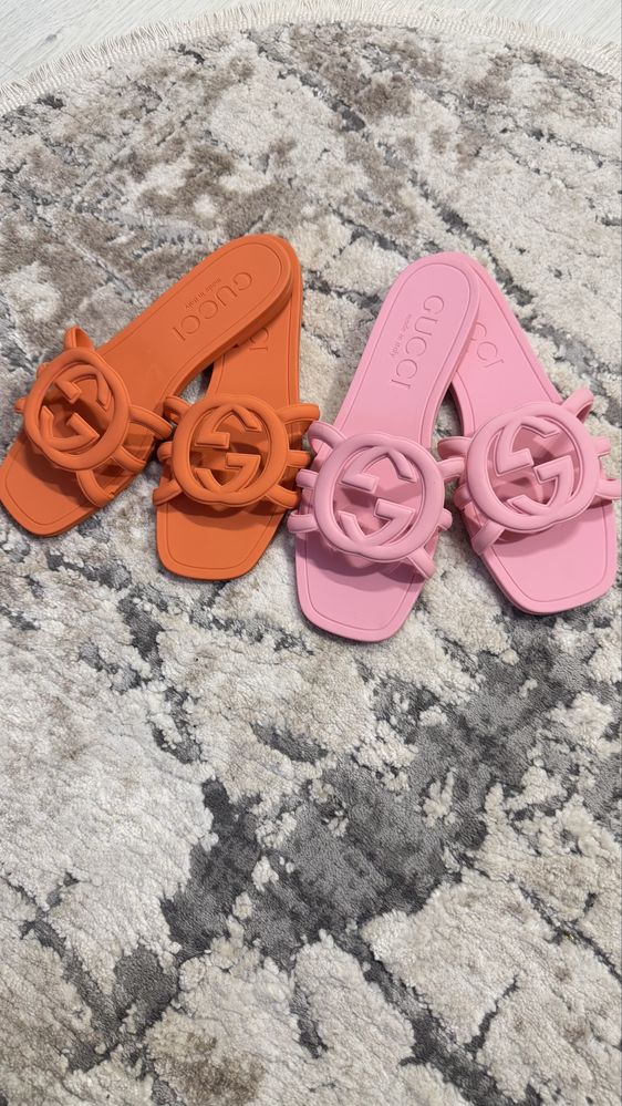 Шлепки, тапки пляжные Gucci Гуччи