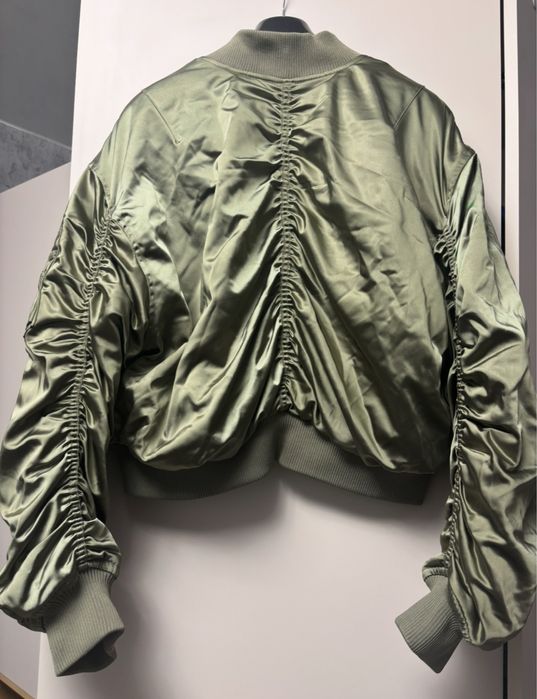 жіноча куртка бомбер Calvin Klein Jeans