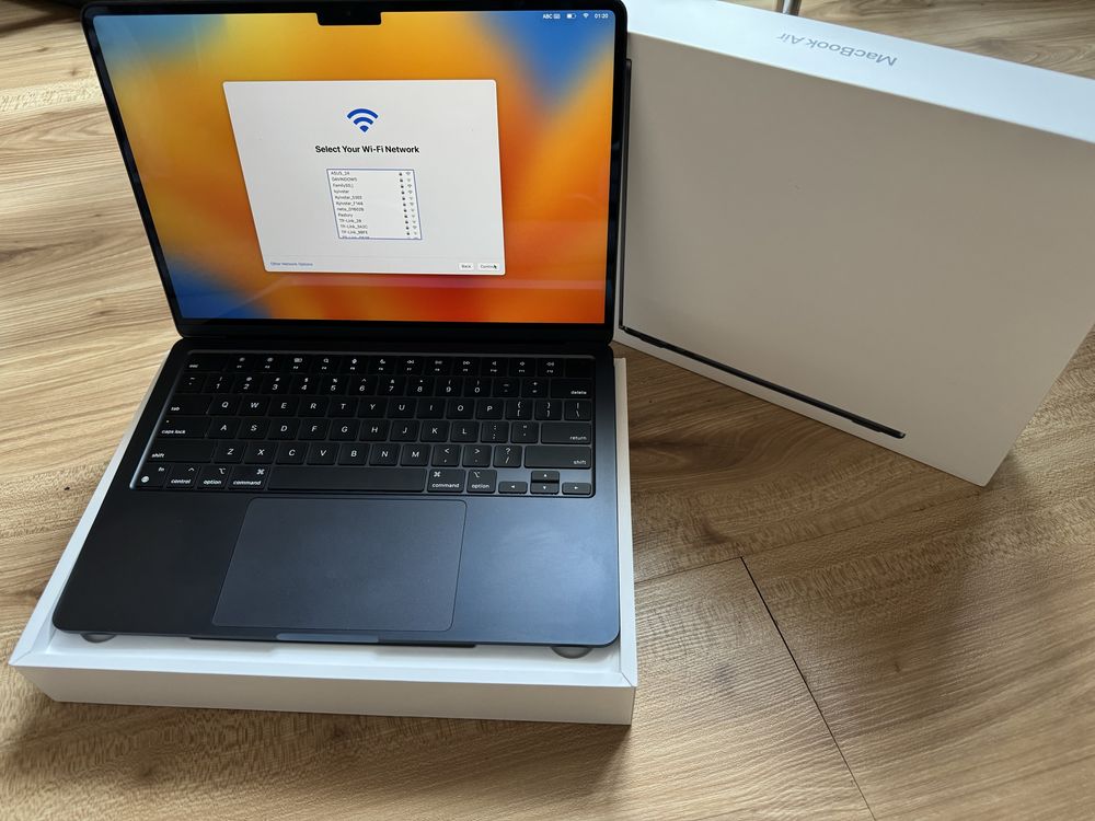 Macbook Air  M2  8/256