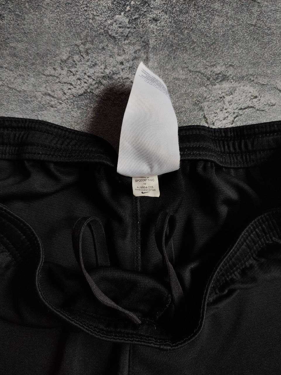 Шорти Nike Оригінал. Розмір M