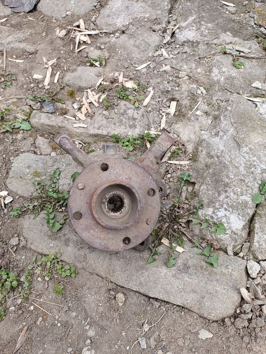 Продам ступици Рено кенго 1.9