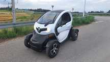 Renault Twizy miejski zwinny elektryk - jazda za 7zł/100km