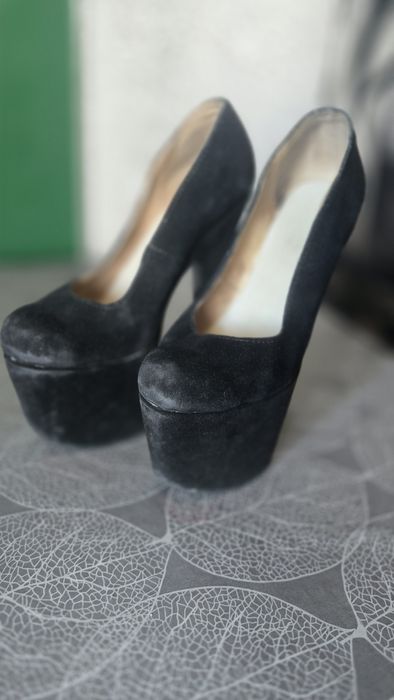 Стріпи 3. Взуття для полденс. БУ стріли. Високі підбори.