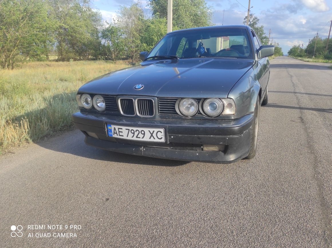 Продам BMW E34 525