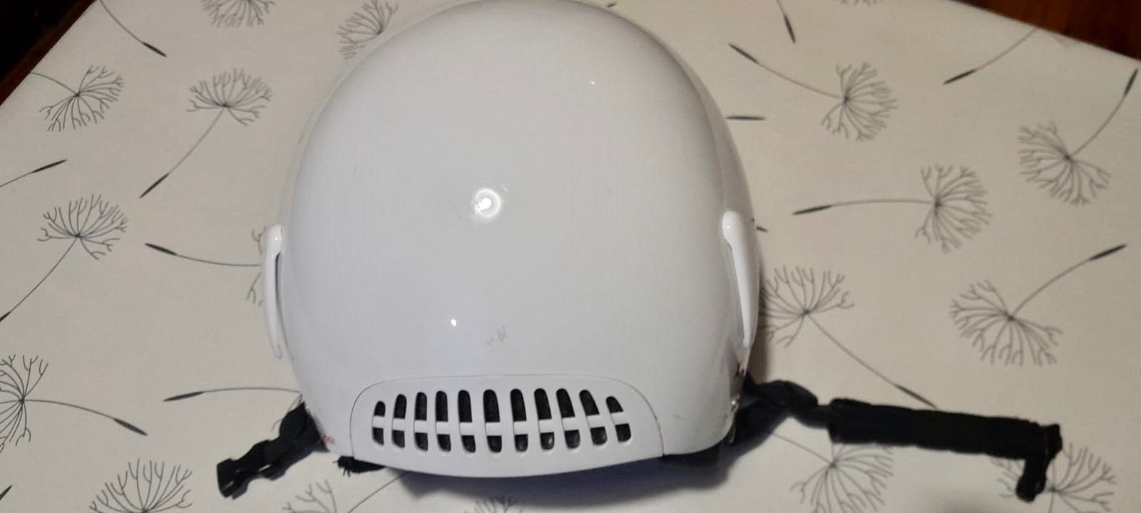 Biały Kask narciarski Kari Traa roz 52/XS