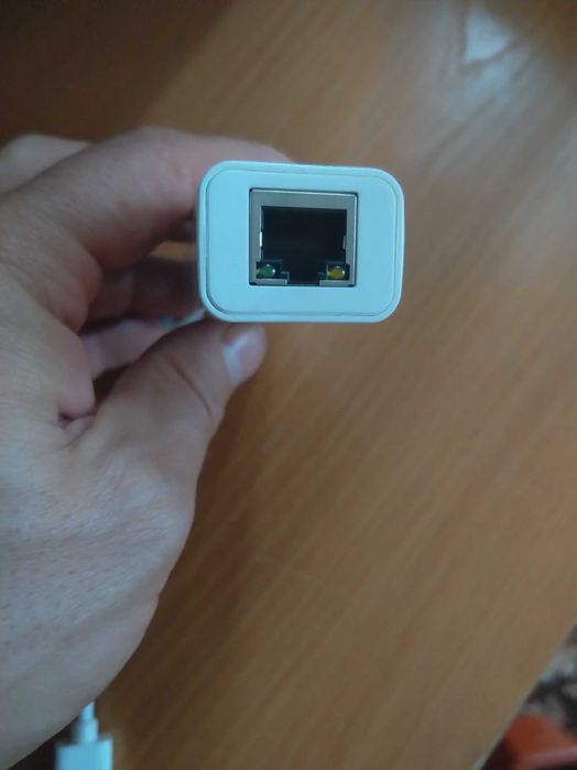 Tp-link UE330 Gigabit Ethernet та 3-портовий USB3.0 хаб