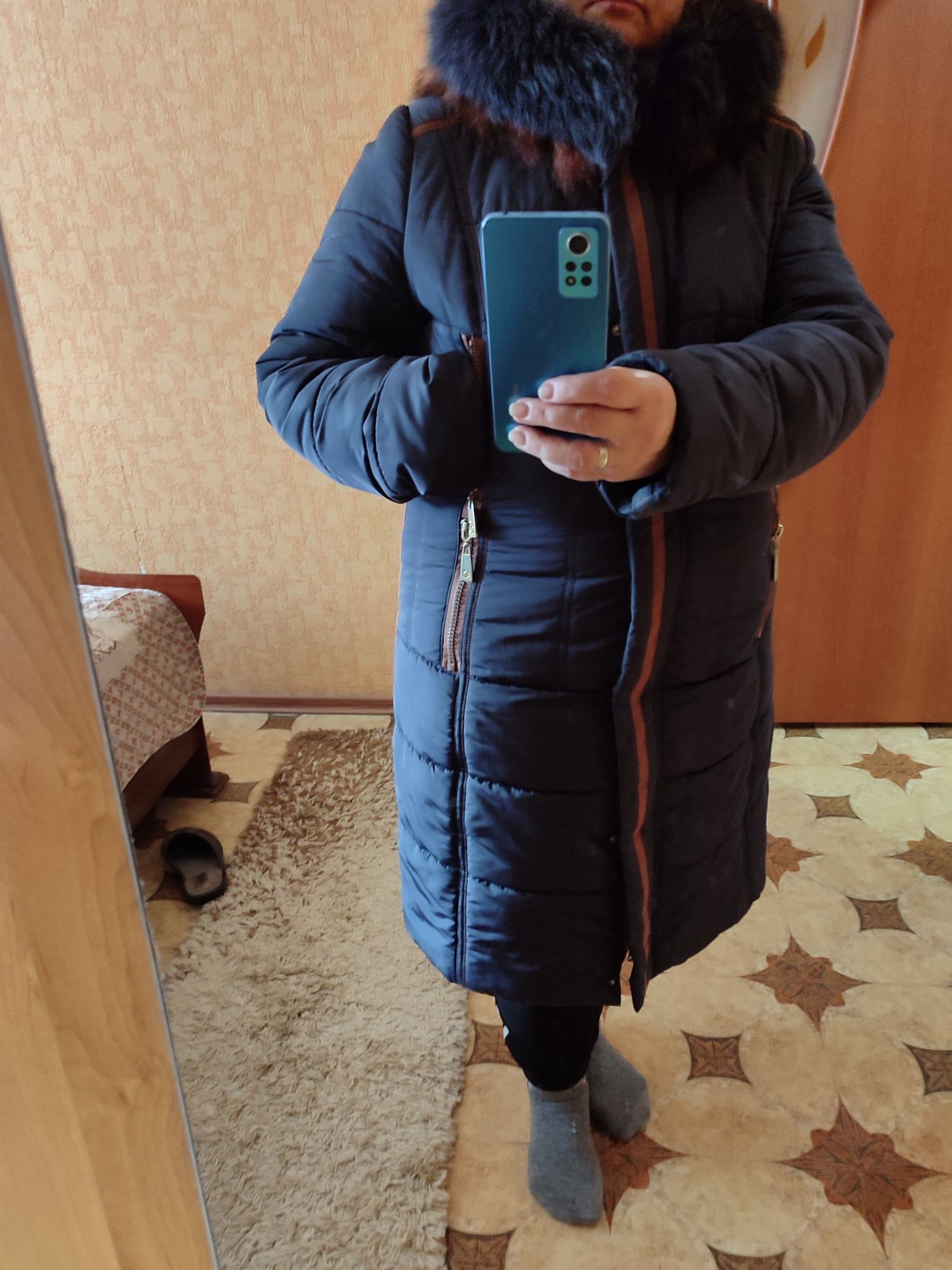 Продам зимове пальто-пуховик 54розміру