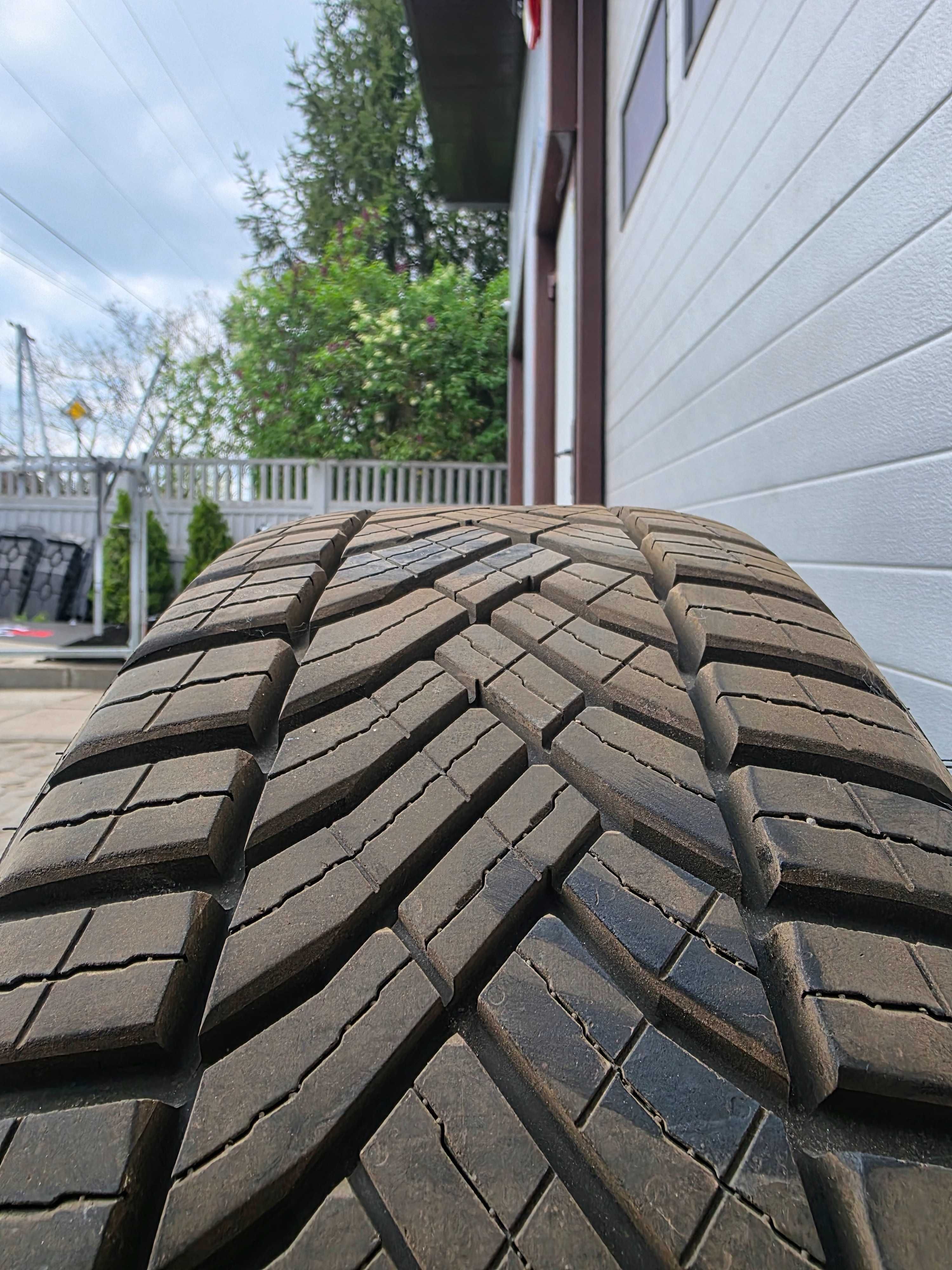Komplet kół felg aluminiowych opon- Vivaro Trafic Primastar 215/65r16c