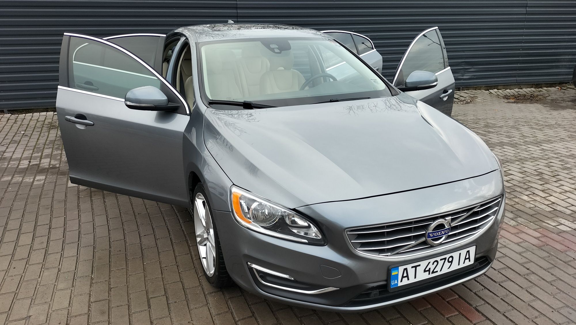 Volvo S60 (2015р)