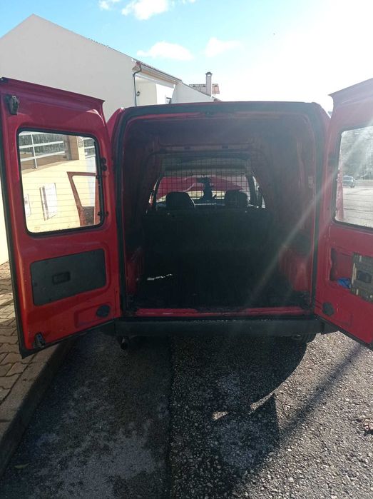 carro comercial Ford Courier