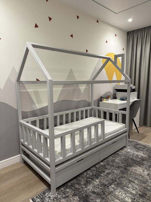 Дитяче ліжко Хатинка