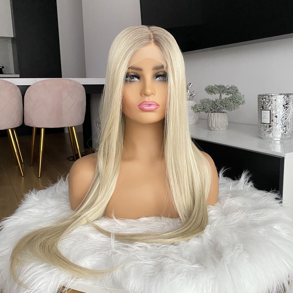 Peruka lace front platynowa z odrostem