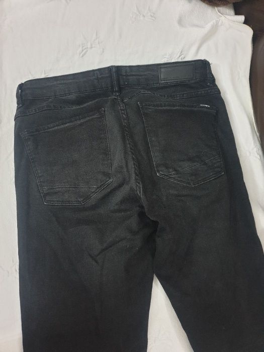 calças homem Pull&Bear ganga preta super skinny fit