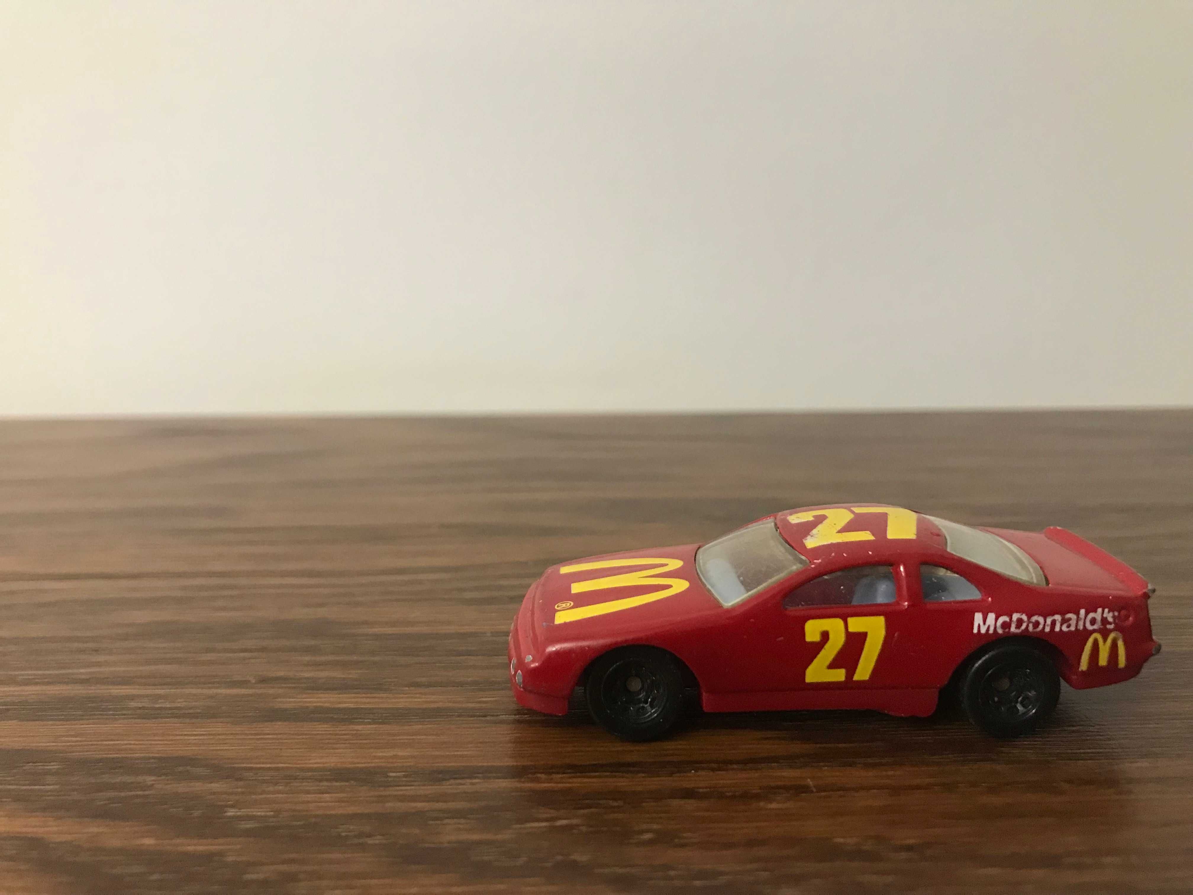 Mattel Hot Wheels 1:64 1993 #27 Nascar McDonalds resorak prl