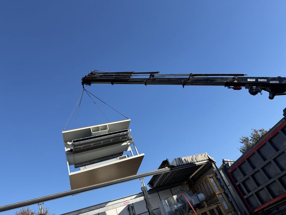 Man com grua hiab 322  de 22.5m e bascúla