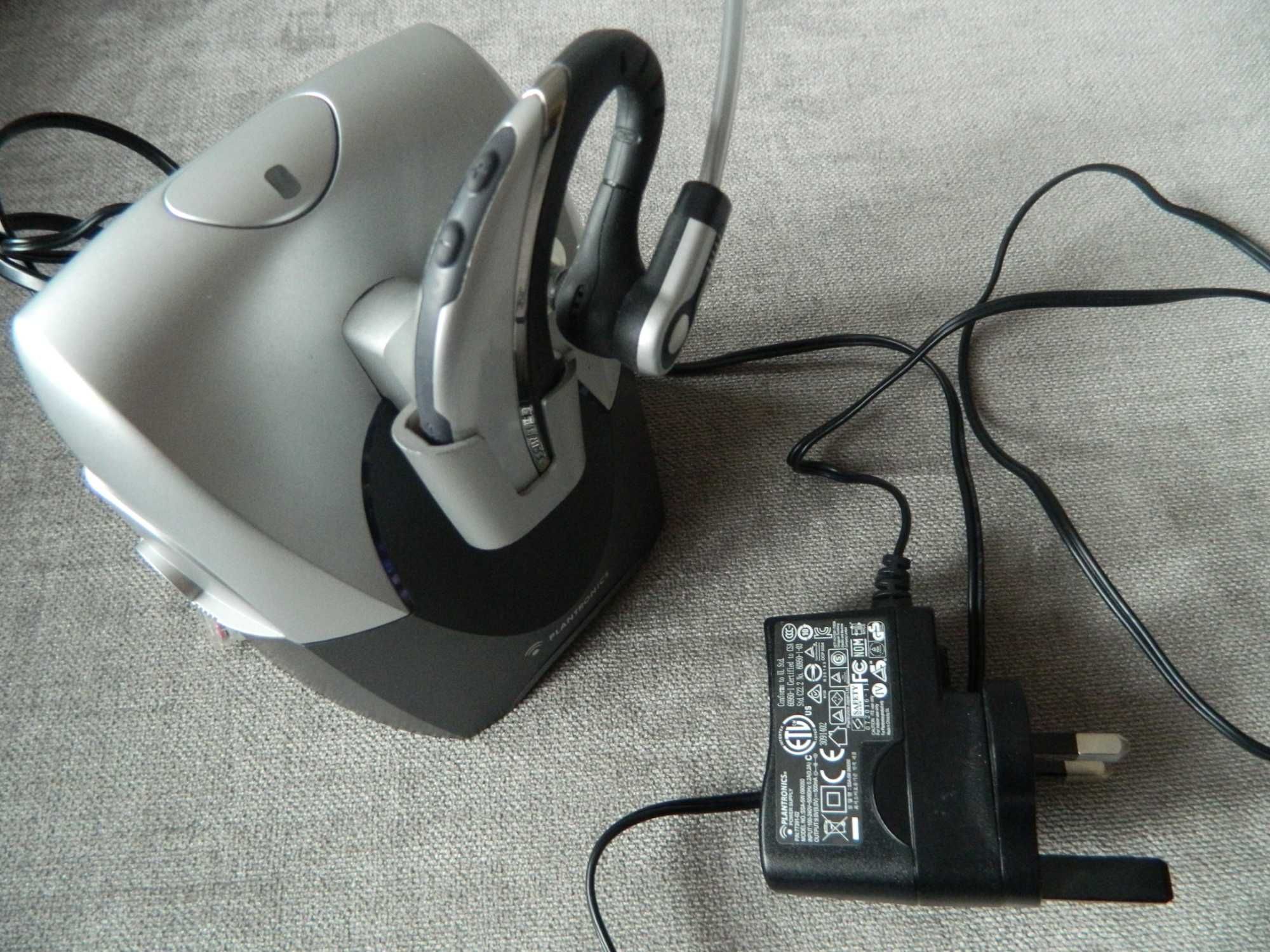 Bezprzewodowy zestaw słuchawkowy Plantronics cs70N
