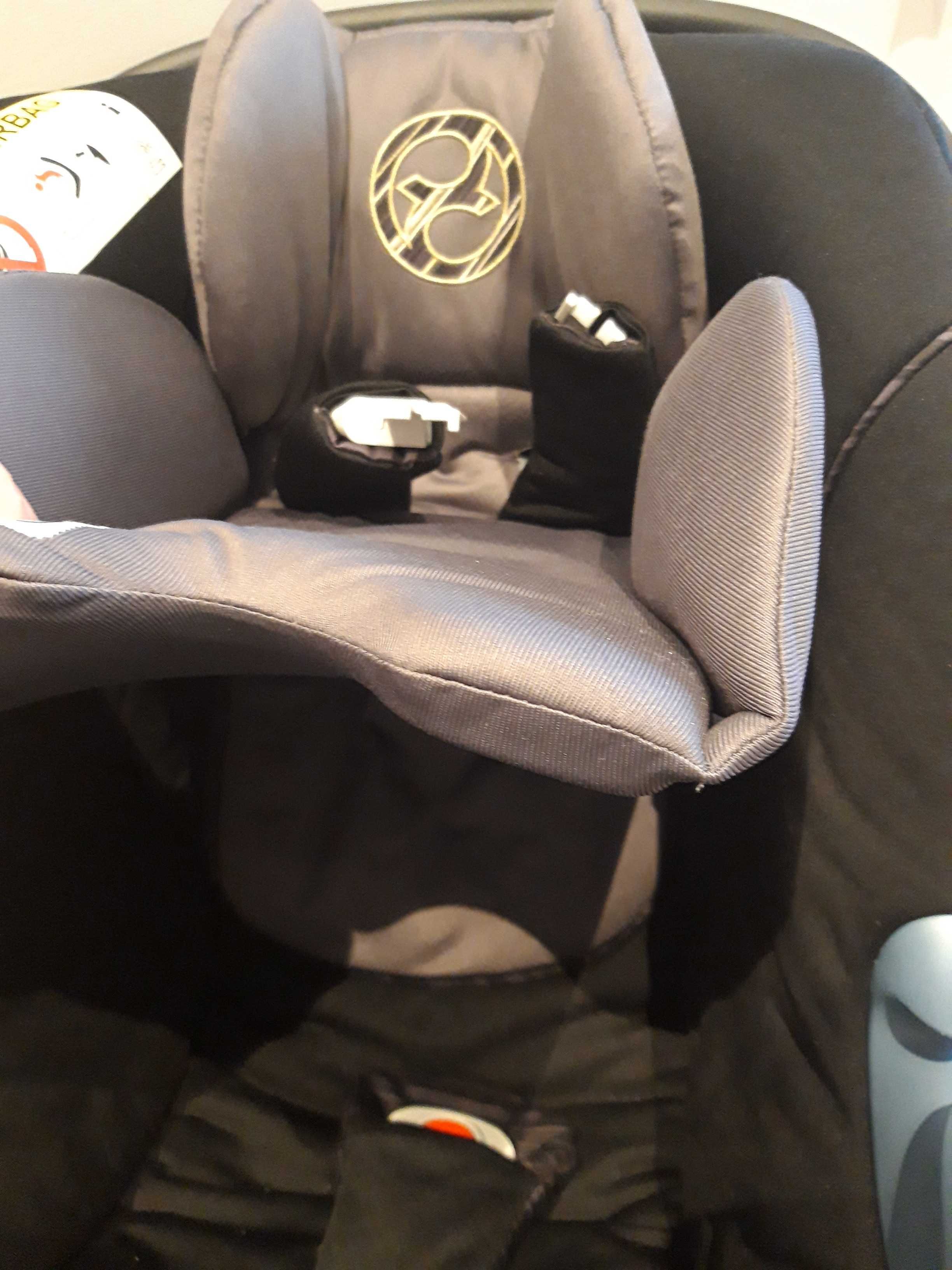 Fotelik samochodowy Cybex Aton M i- size + baza Isofix Cybex