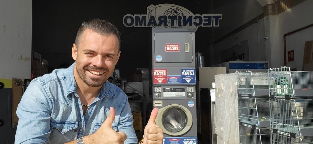 Maquina de lavar e secar dupla self service