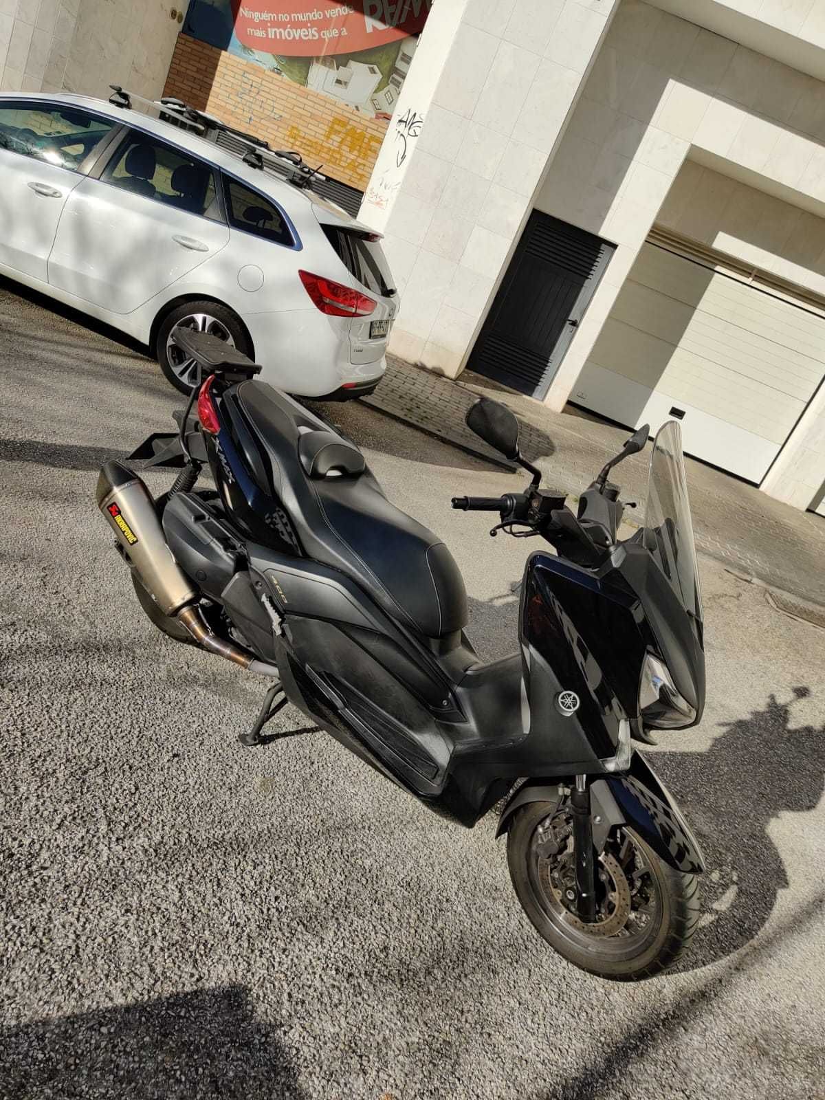 Yamaha X-Max 400