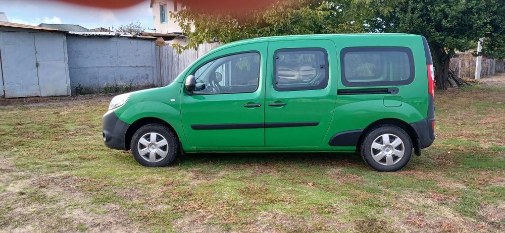 Рено Кенго Максі база