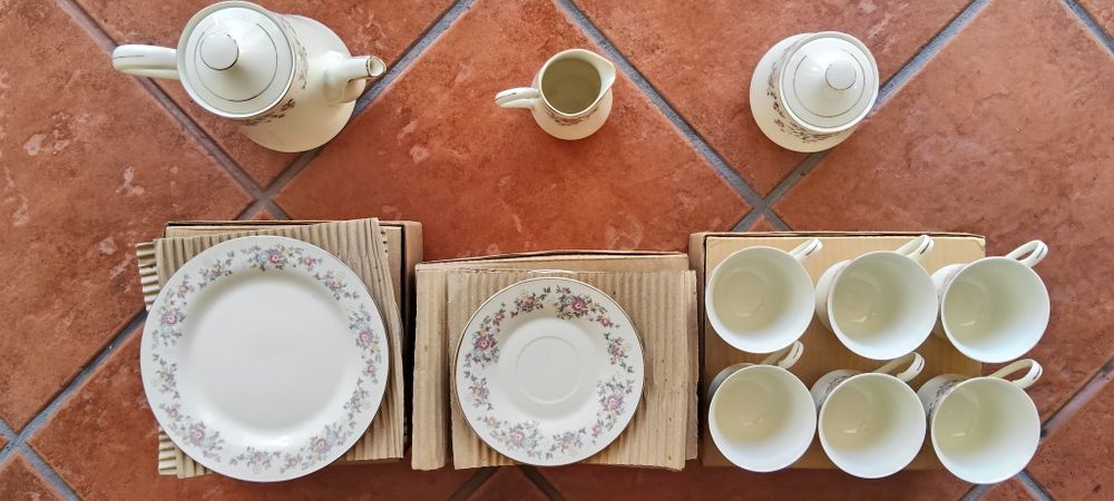Serviço de Chá/Café e jantar  em Porcelana Fina CAC Ceramic - NOVO