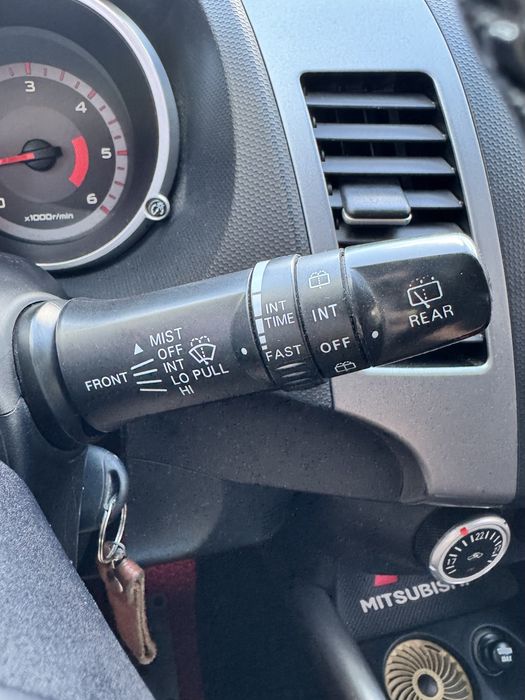 Mitsubishi Outlander XL