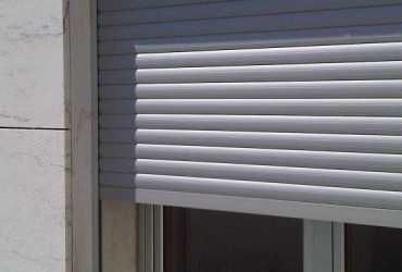 Estores, reparação e montagem elétricos e manu , blackout, cortinados