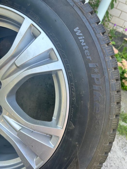 Продам зимову шину резину гуму на дисках Hankook Winter i*pike x R17