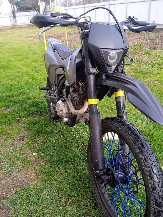 Продам мотоцикл  в нормальному стані