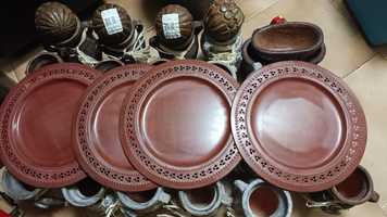 Pratos em bronze pintados de castanhos Novos