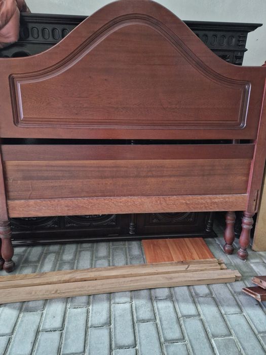 Cama+ estrado+ colchão