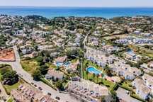 Algarve, Carvoeiro, apartamento T1 espaçoso, com piscina e estacioname